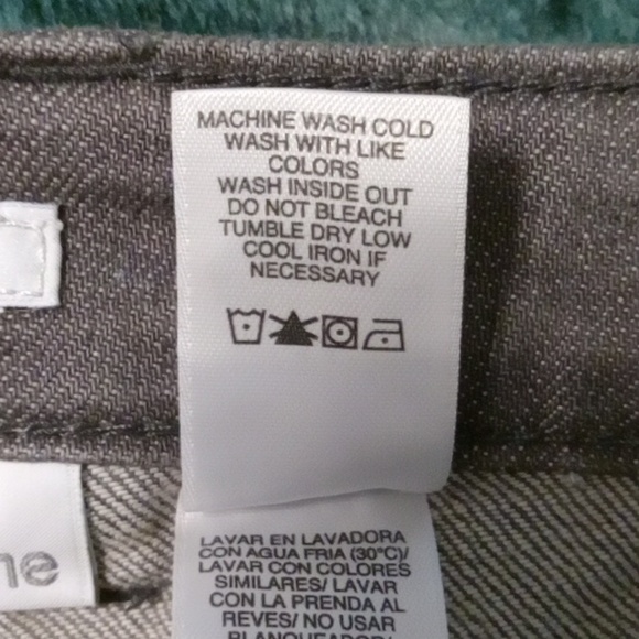 Liz Claiborne Size 14 Stretch Chelsea Jeans Rock Wash - Picture 10 of 10